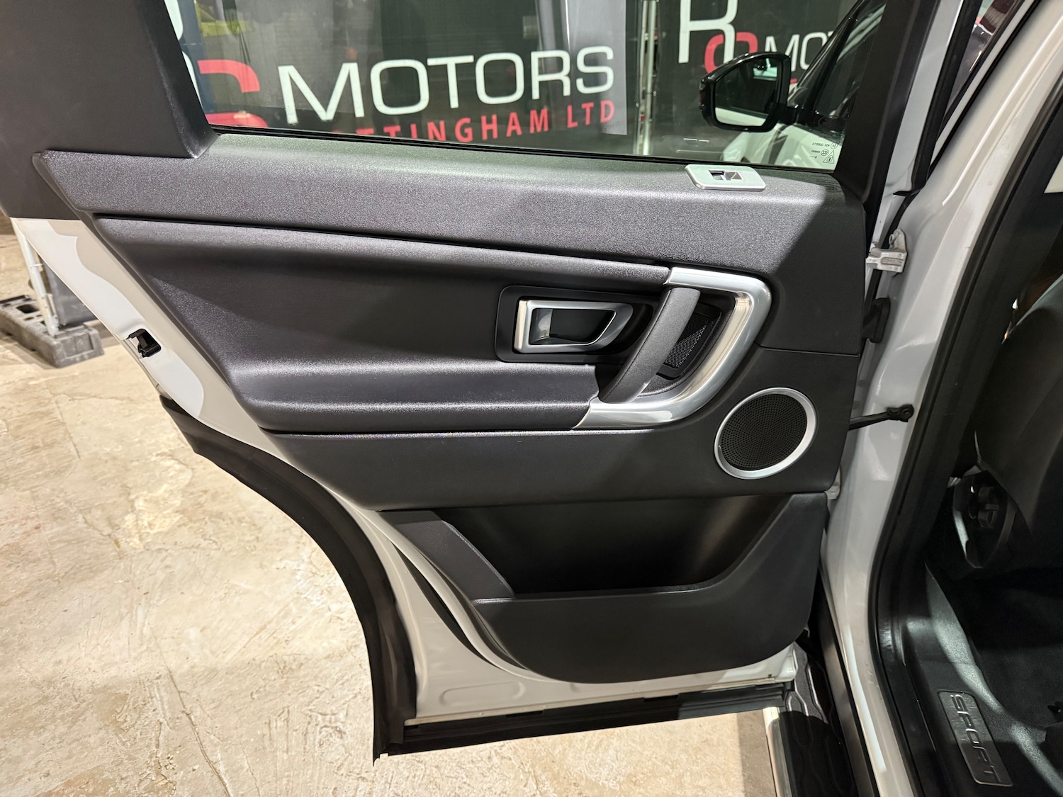 Used Land Rover Discovery Sport 2017 for sale - 77428287: Photo 14