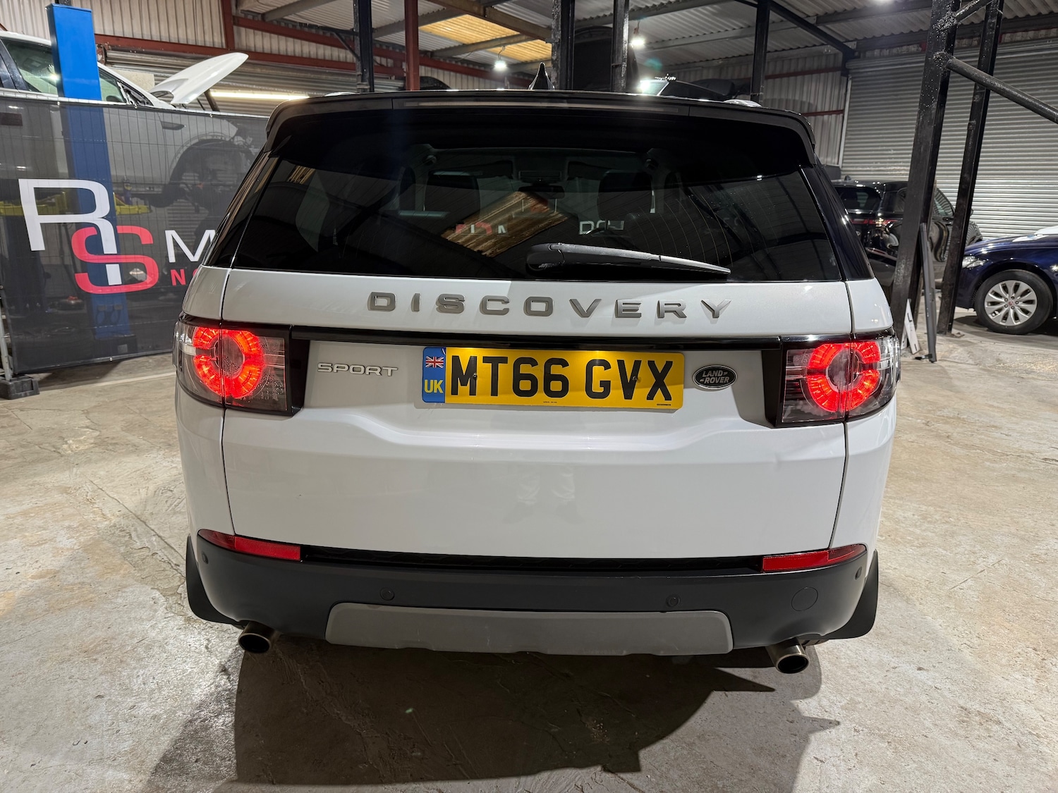 Used Land Rover Discovery Sport 2017 for sale - 77428287: Photo 5