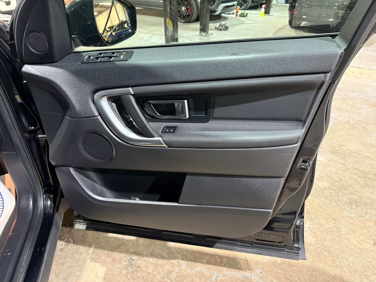 Used Land Rover Discovery Sport 2019 for sale - 77431789: Photo 24