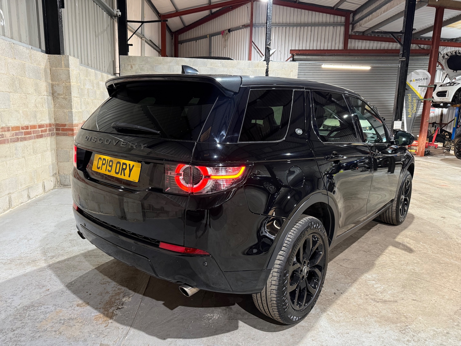 Used Land Rover Discovery Sport 2019 for sale - 77431789: Photo 3