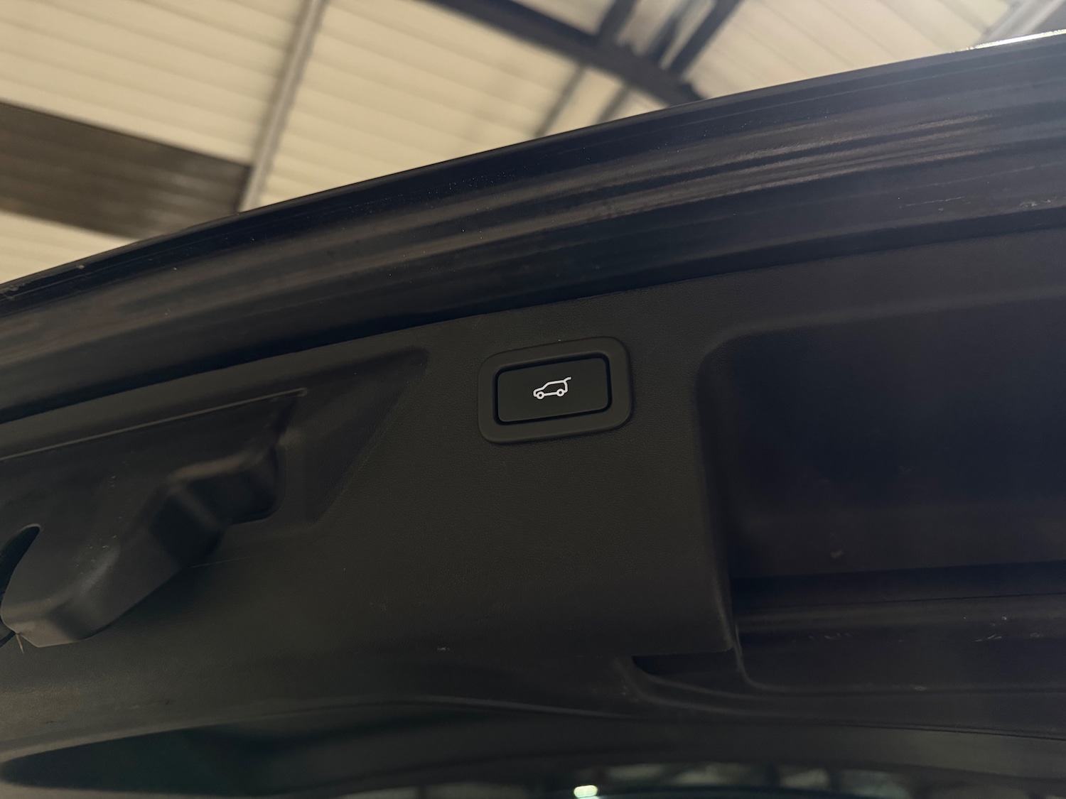 Used Land Rover Discovery Sport 2016 for sale - 77313005: Photo 18