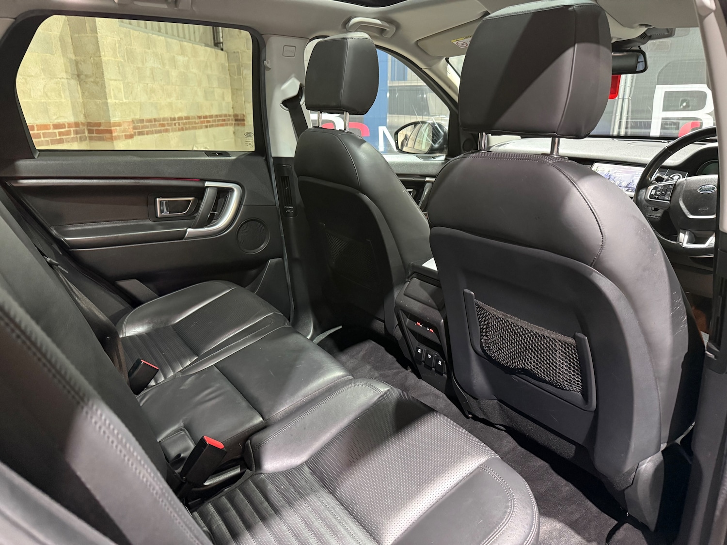 Used Land Rover Discovery Sport 2016 for sale - 77313005: Photo 21