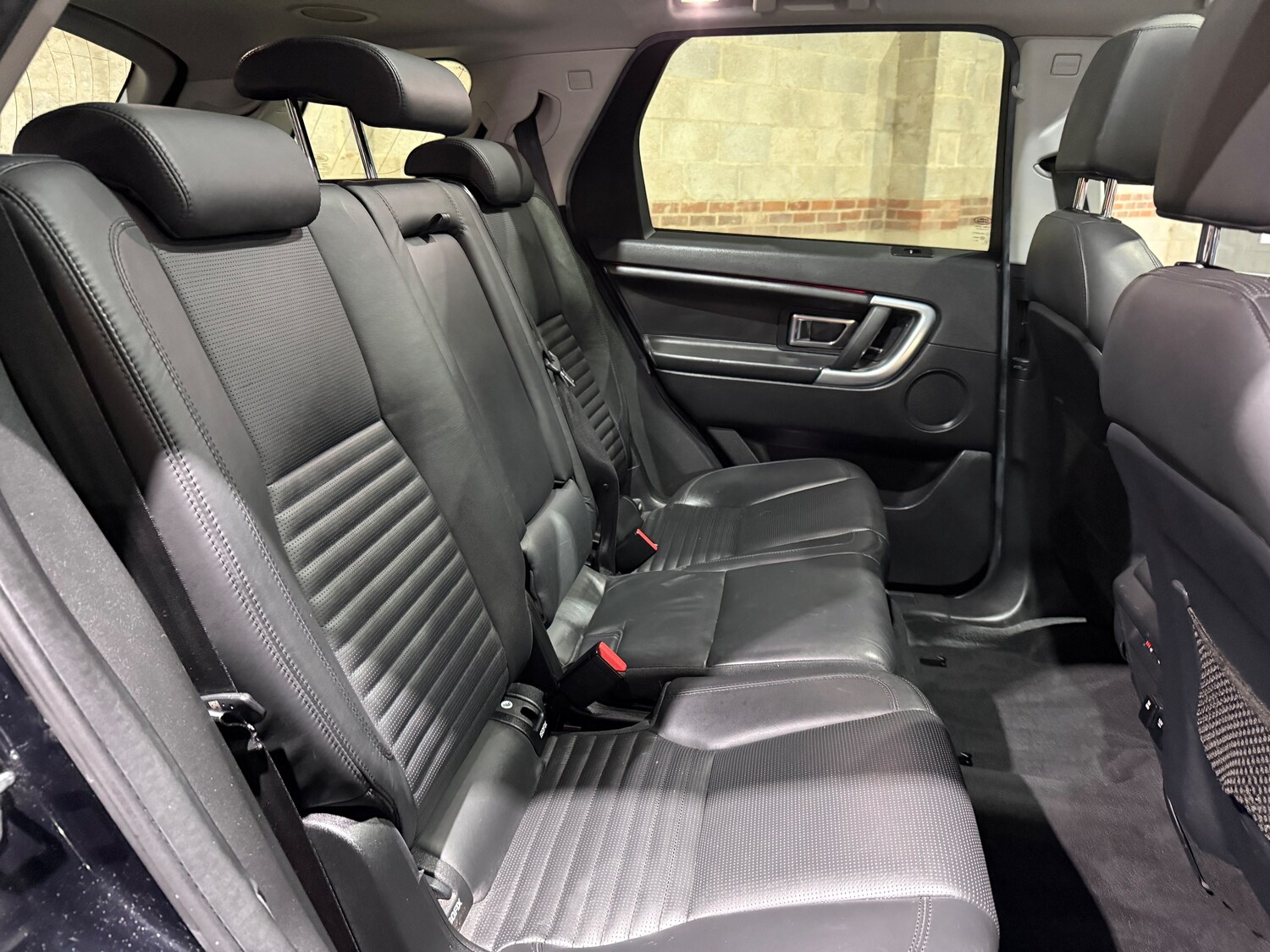 Used Land Rover Discovery Sport 2016 for sale - 77313005: Photo 22