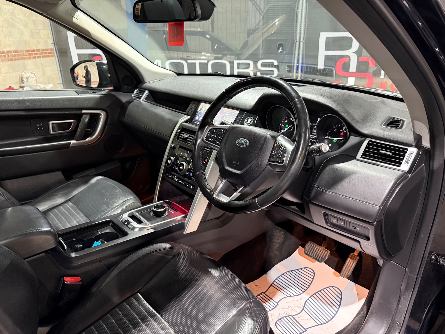 Used Land Rover Discovery Sport 2016 for sale - 77313005: Photo 30