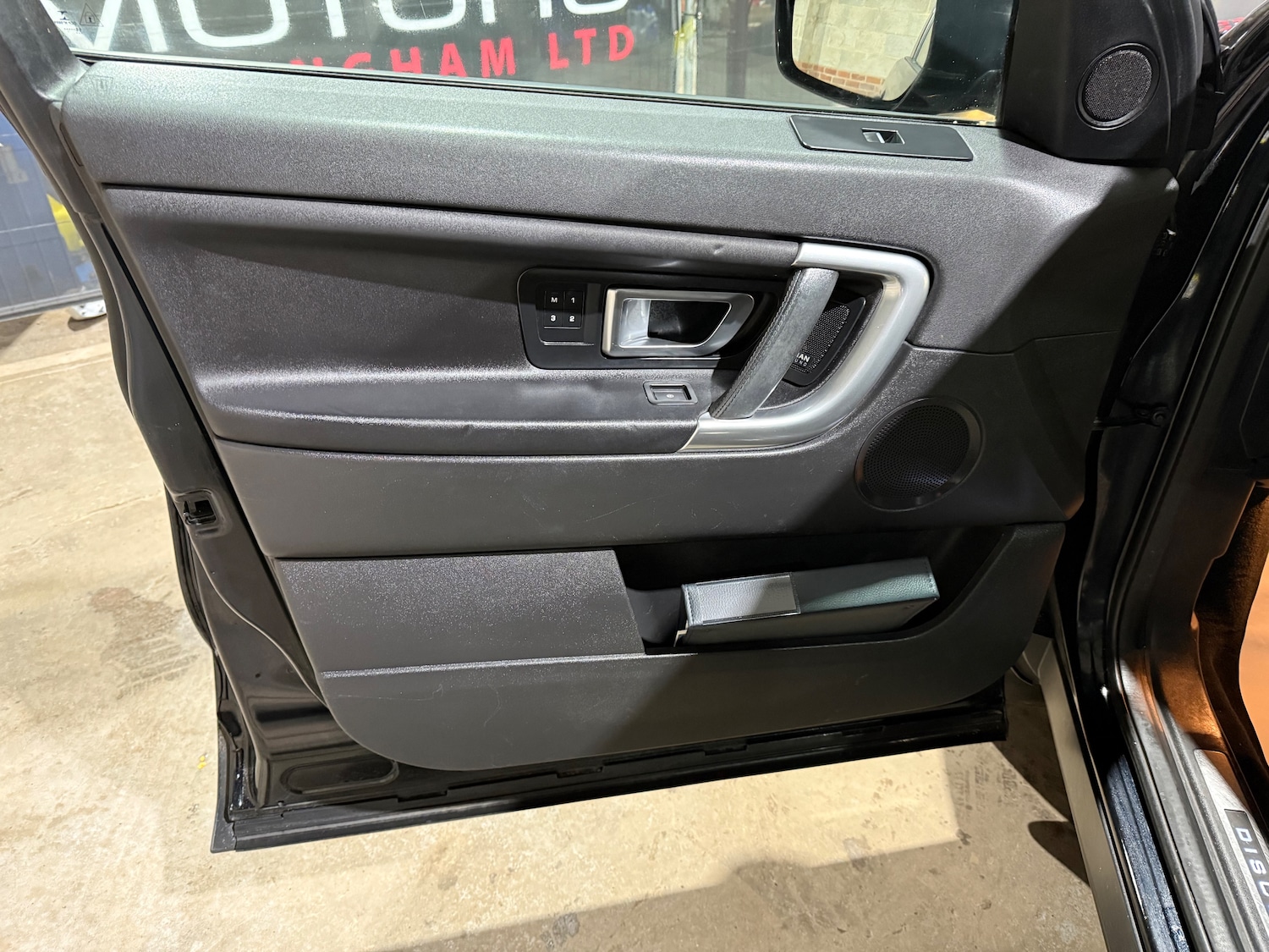 Used Land Rover Discovery Sport 2016 for sale - 77313005: Photo 7