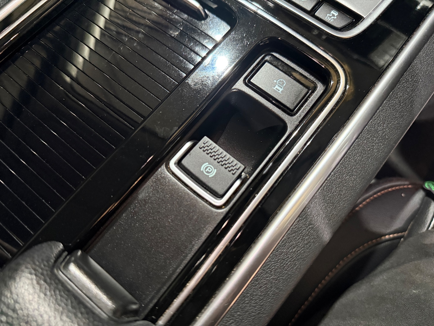 Used Jaguar XE 2018 for sale - 76495789: Photo 36