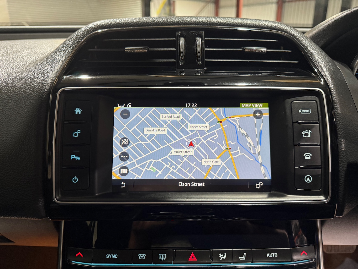 Used Jaguar XE 2018 for sale - 76495789: Photo 40