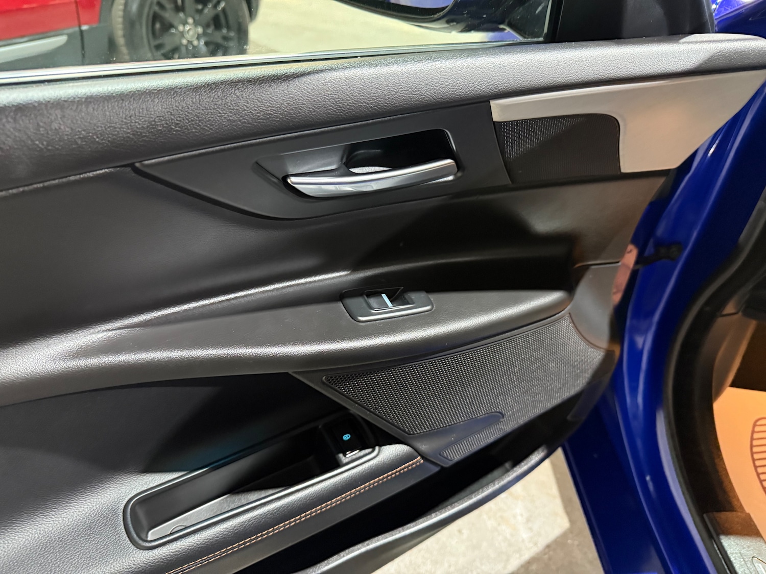 Used Jaguar XE 2018 for sale - 76495789: Photo 6