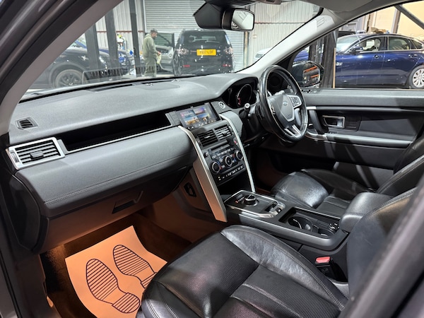 Used Land Rover Discovery Sport 2016 for sale - 76204672: Photo 10