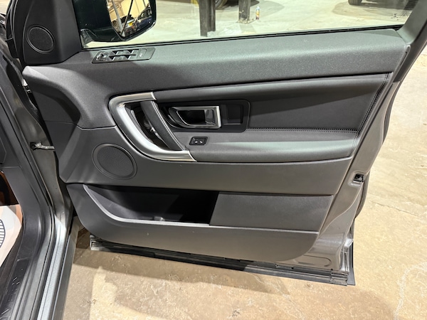 Used Land Rover Discovery Sport 2016 for sale - 76204672: Photo 25