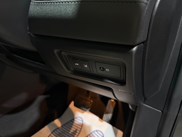 Used Land Rover Discovery Sport 2016 for sale - 76204672: Photo 28