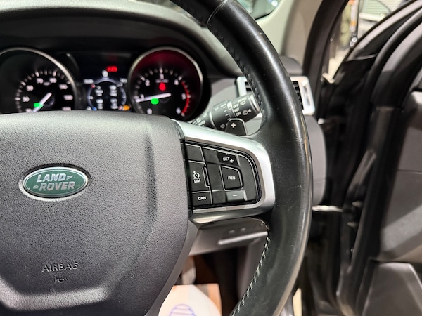 Used Land Rover Discovery Sport 2016 for sale - 76204672: Photo 31