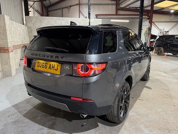 Used Land Rover Discovery Sport 2016 for sale - 76204672: Photo 3