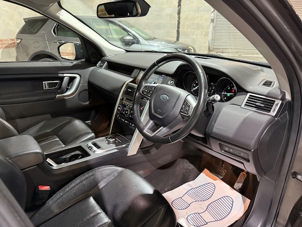 Used Land Rover Discovery Sport 2016 for sale - 76204672: Photo 45