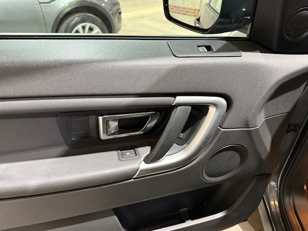 Used Land Rover Discovery Sport 2016 for sale - 76204672: Photo 8