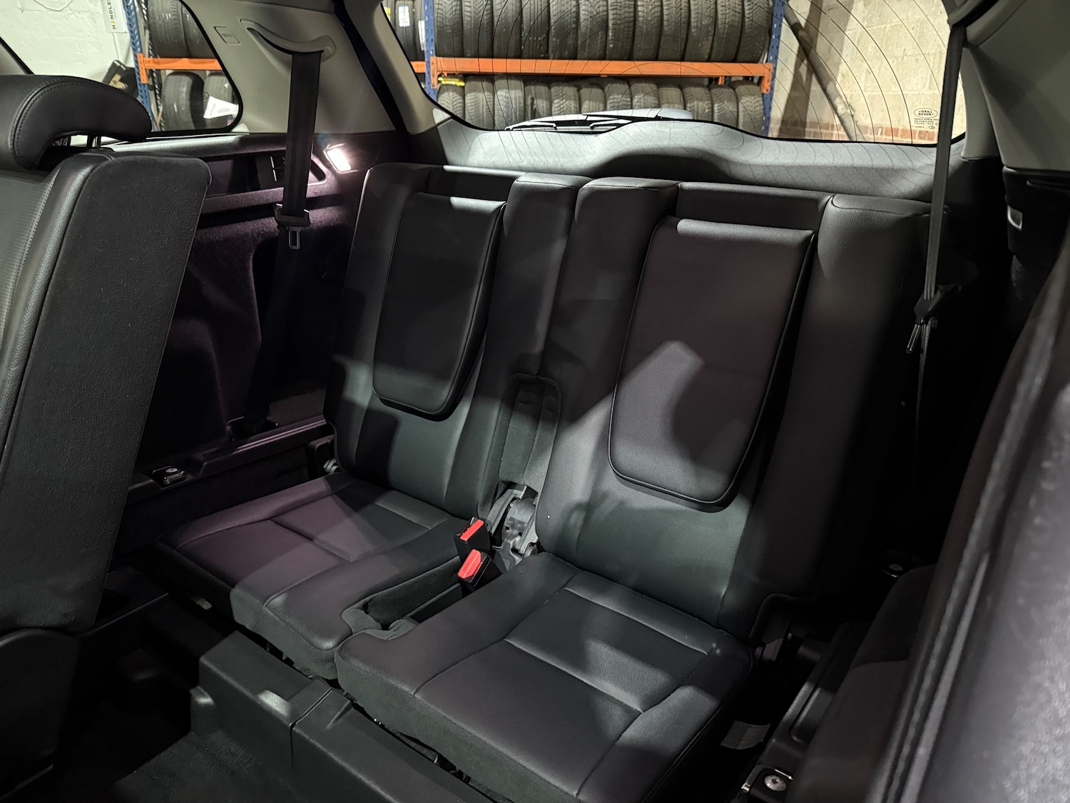 Used Land Rover Discovery Sport 2017 for sale - 77557328: Photo 17