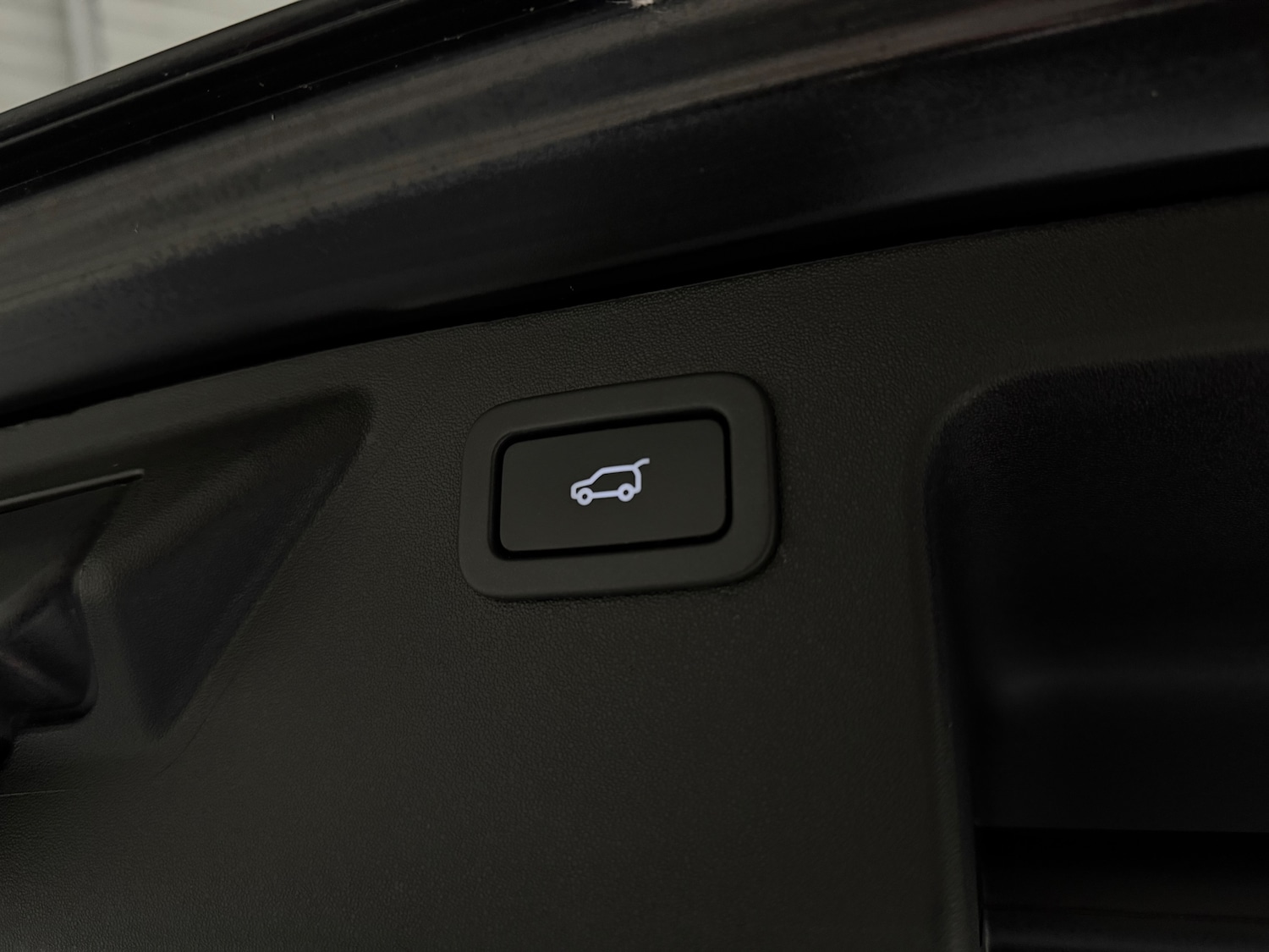 Used Land Rover Discovery Sport 2017 for sale - 77557328: Photo 19