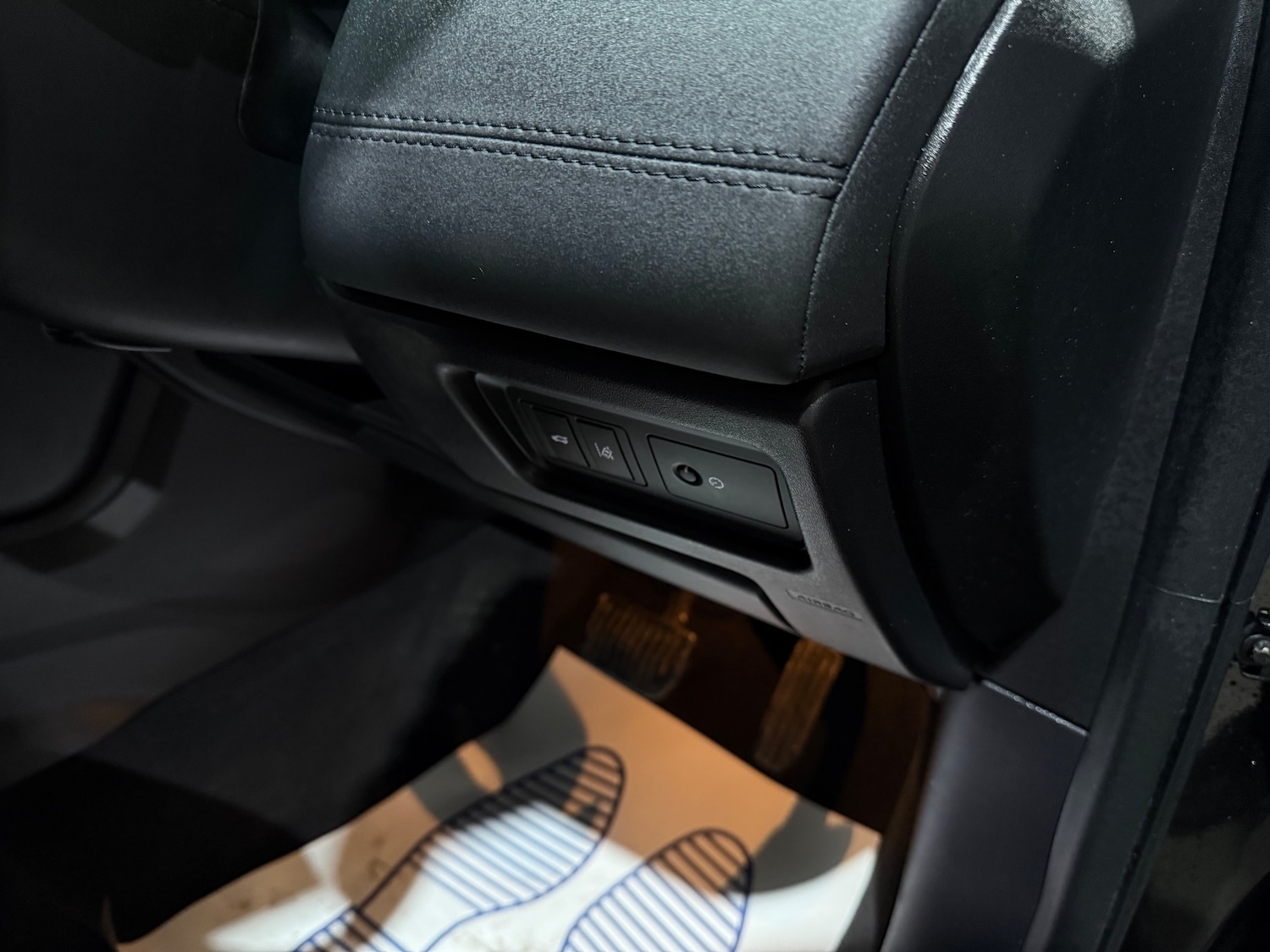 Used Land Rover Discovery Sport 2017 for sale - 77557328: Photo 32