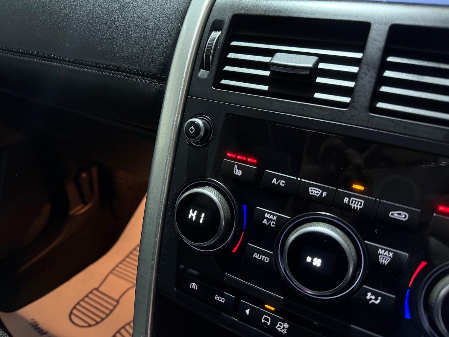 Used Land Rover Discovery Sport 2017 for sale - 77557328: Photo 45