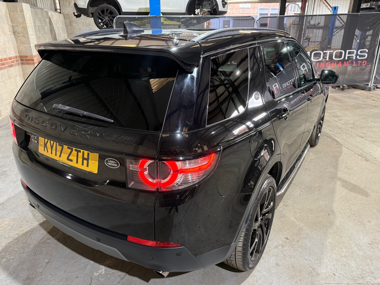 Used Land Rover Discovery Sport 2017 for sale - 77557328: Photo 49