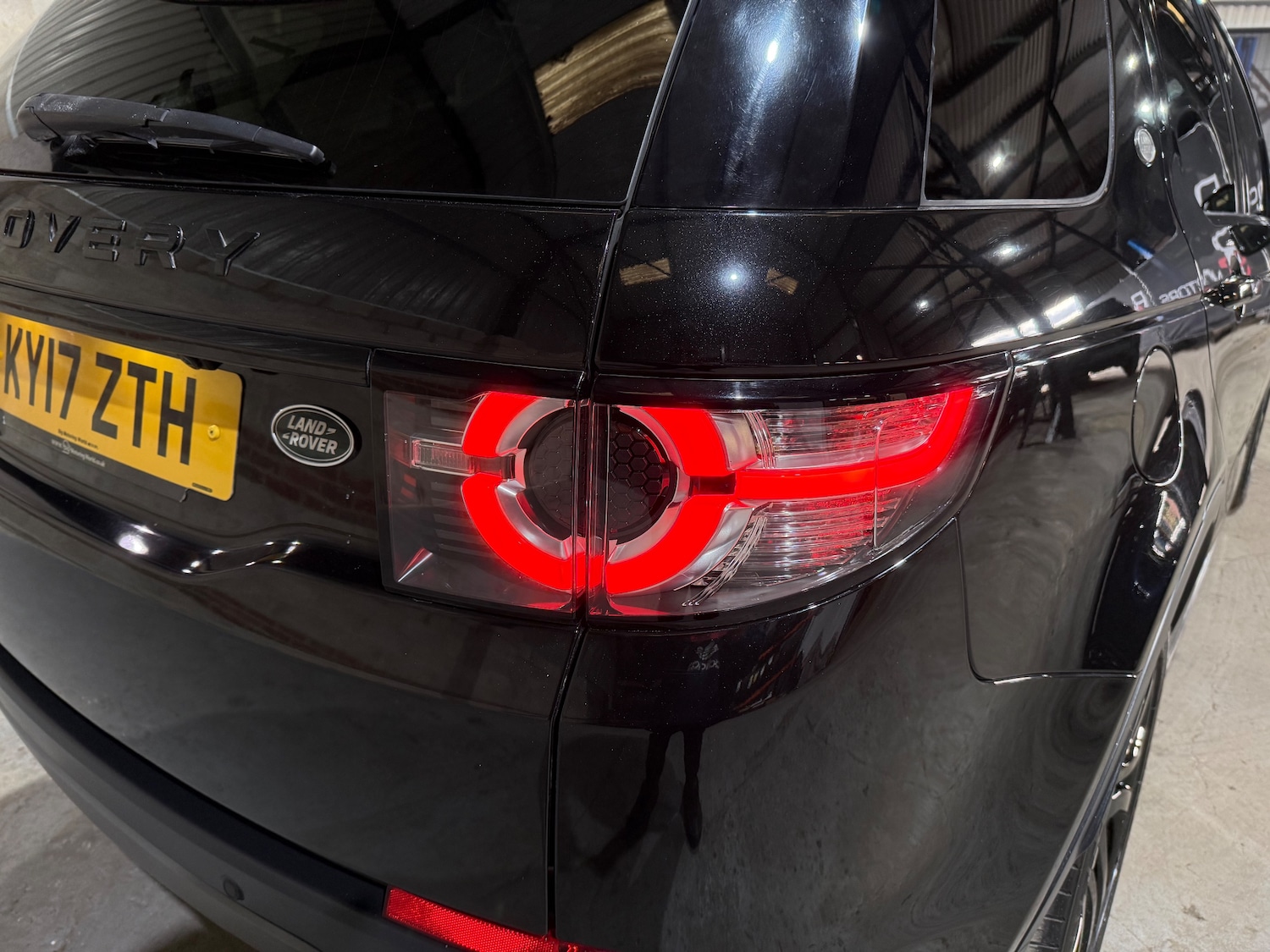 Used Land Rover Discovery Sport 2017 for sale - 77557328: Photo 51