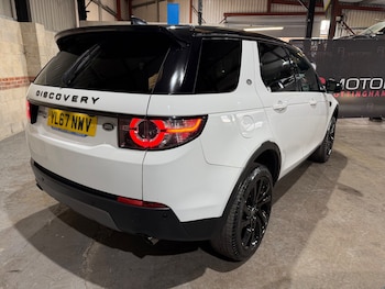 Used Land Rover Discovery Sport 2017 for sale - 78932133: Photo