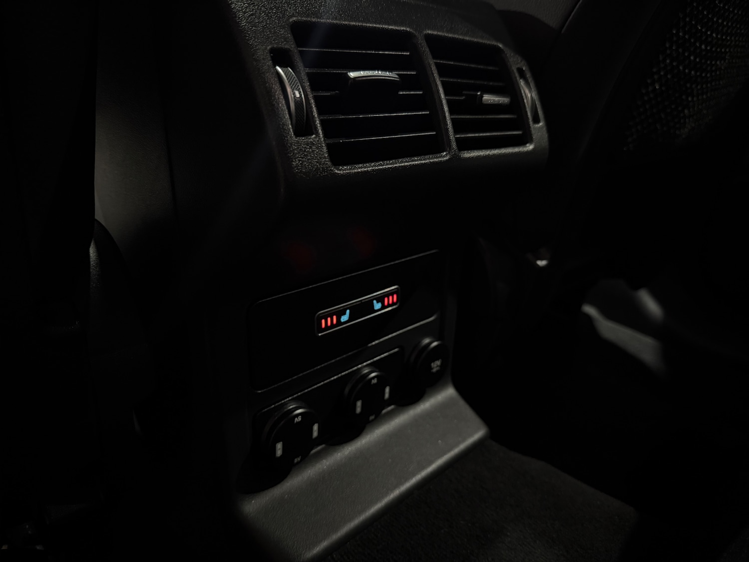 Used Jaguar F-Pace 2018 for sale - 76851351: Photo 17