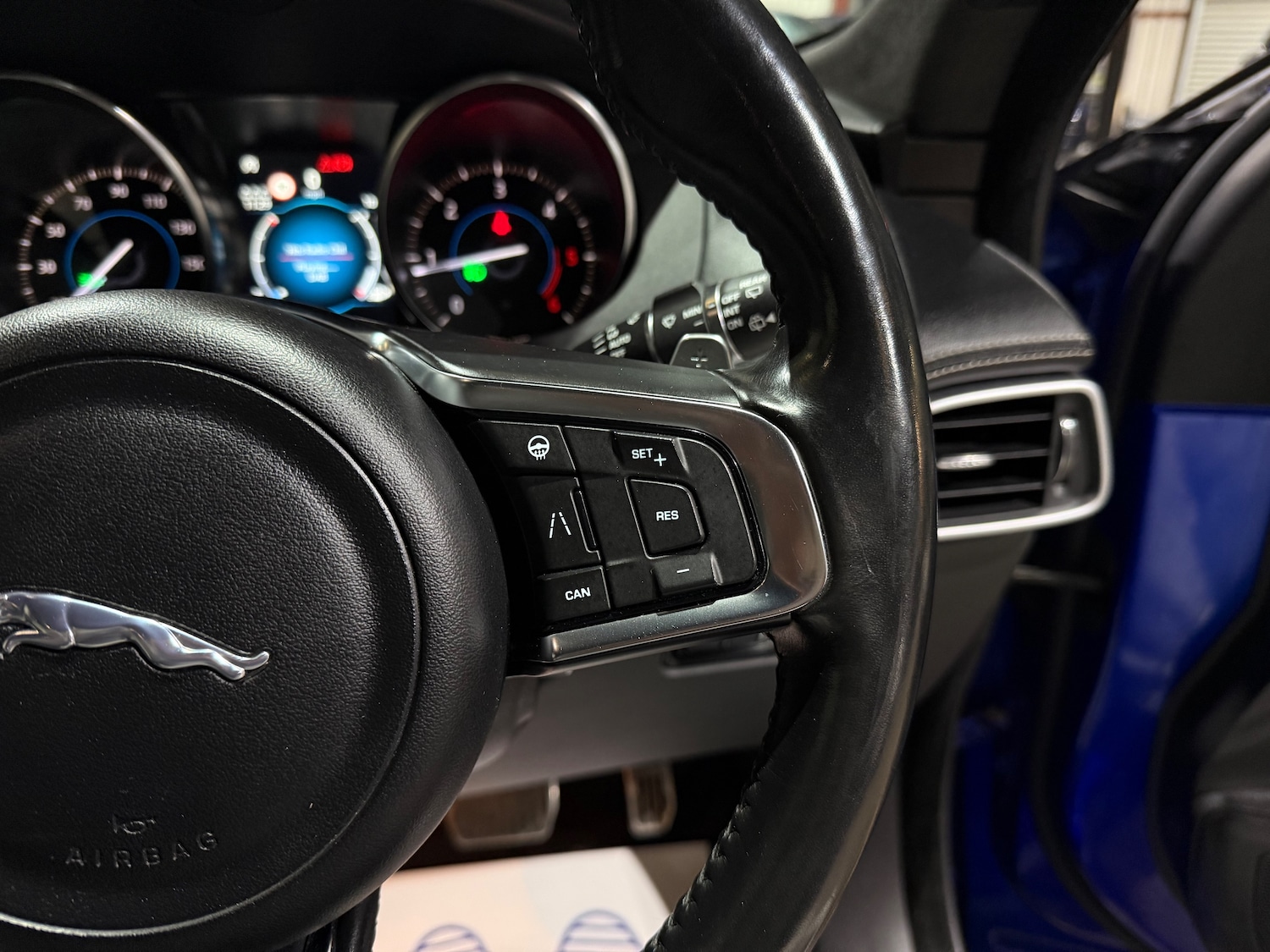 Used Jaguar F-Pace 2018 for sale - 76851351: Photo 34