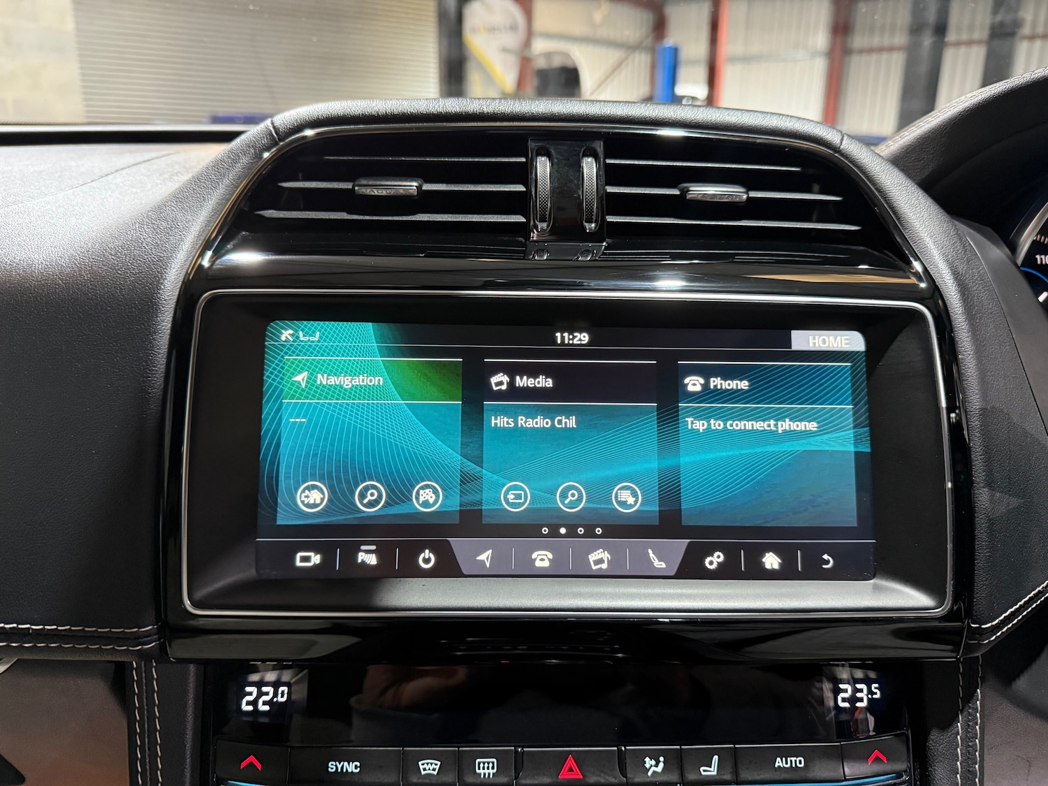 Used Jaguar F-Pace 2018 for sale - 76851351: Photo 38