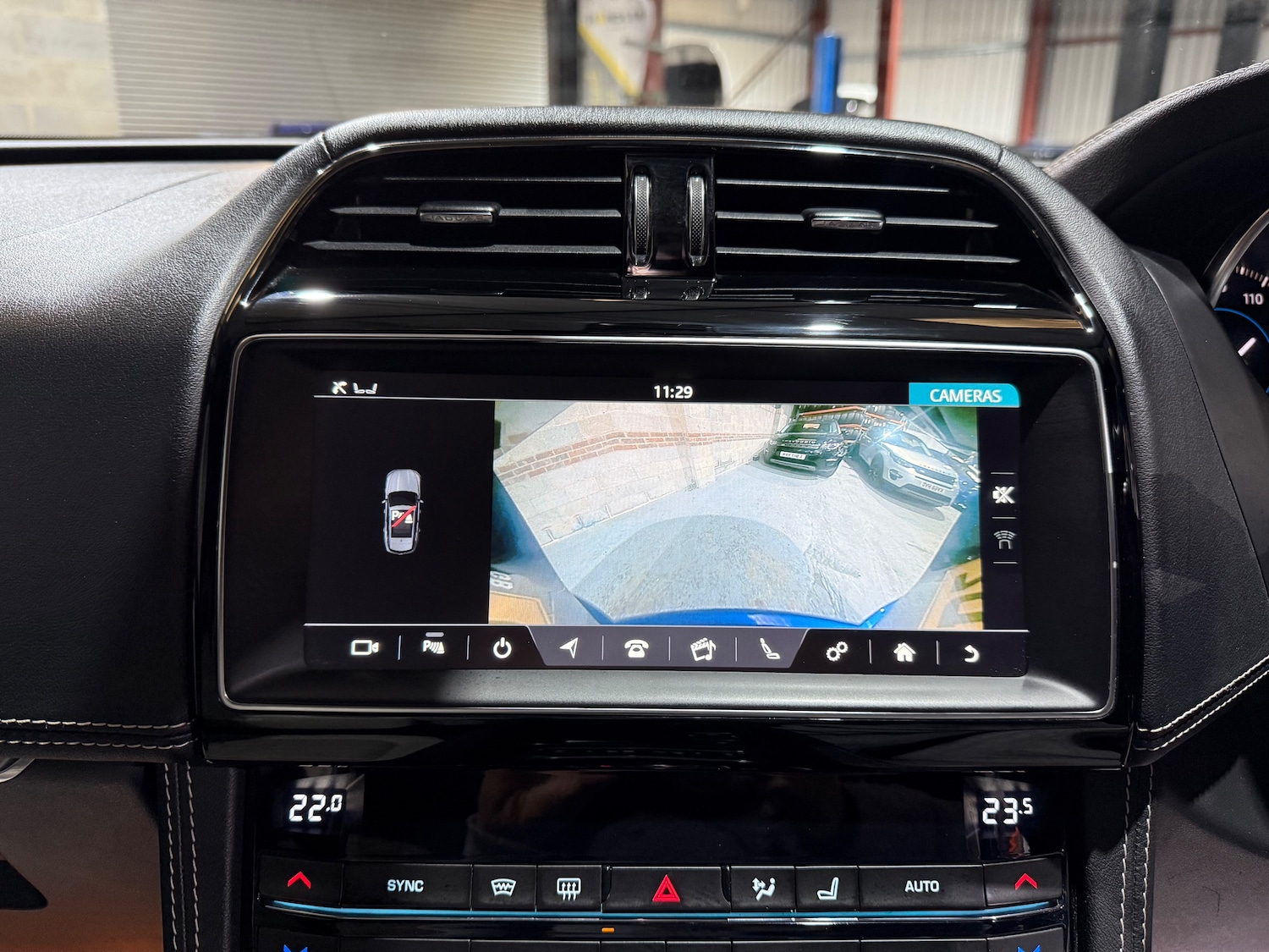 Used Jaguar F-Pace 2018 for sale - 76851351: Photo 39