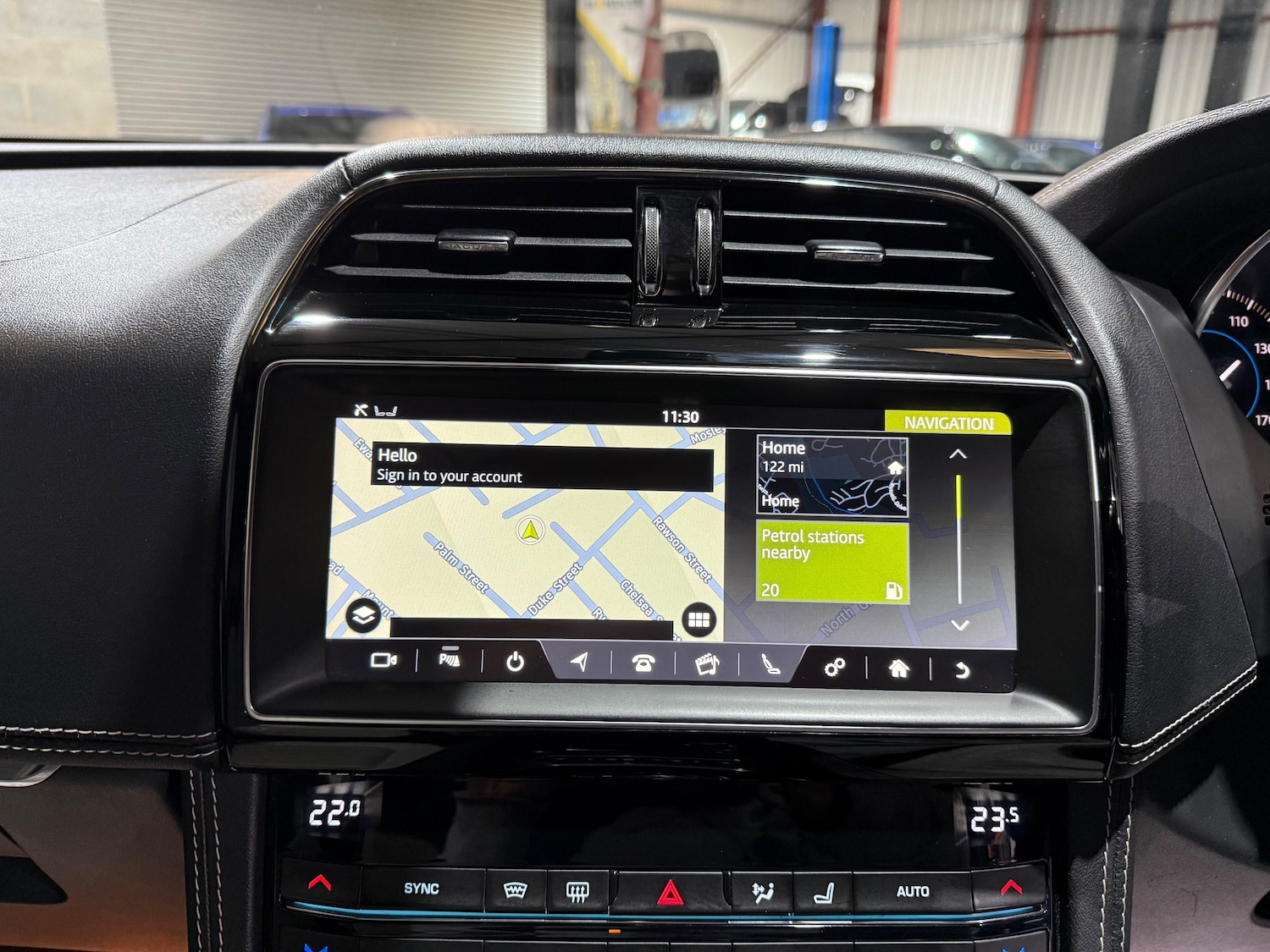 Used Jaguar F-Pace 2018 for sale - 76851351: Photo 40