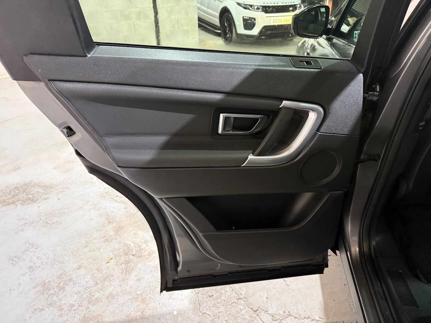 Used Land Rover Discovery Sport 2016 for sale - 76090062: Photo 13