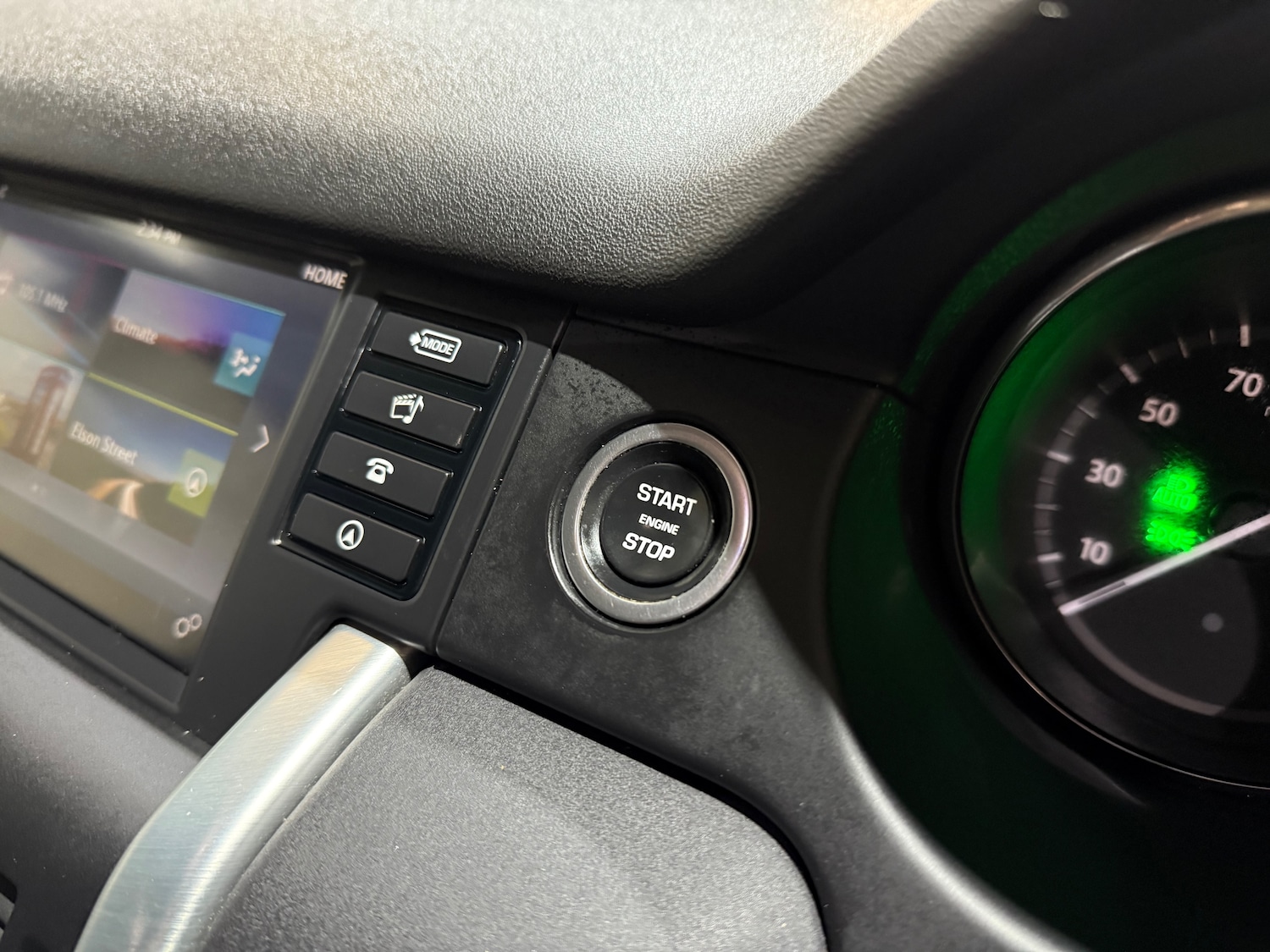 Used Land Rover Discovery Sport 2016 for sale - 76090062: Photo 39
