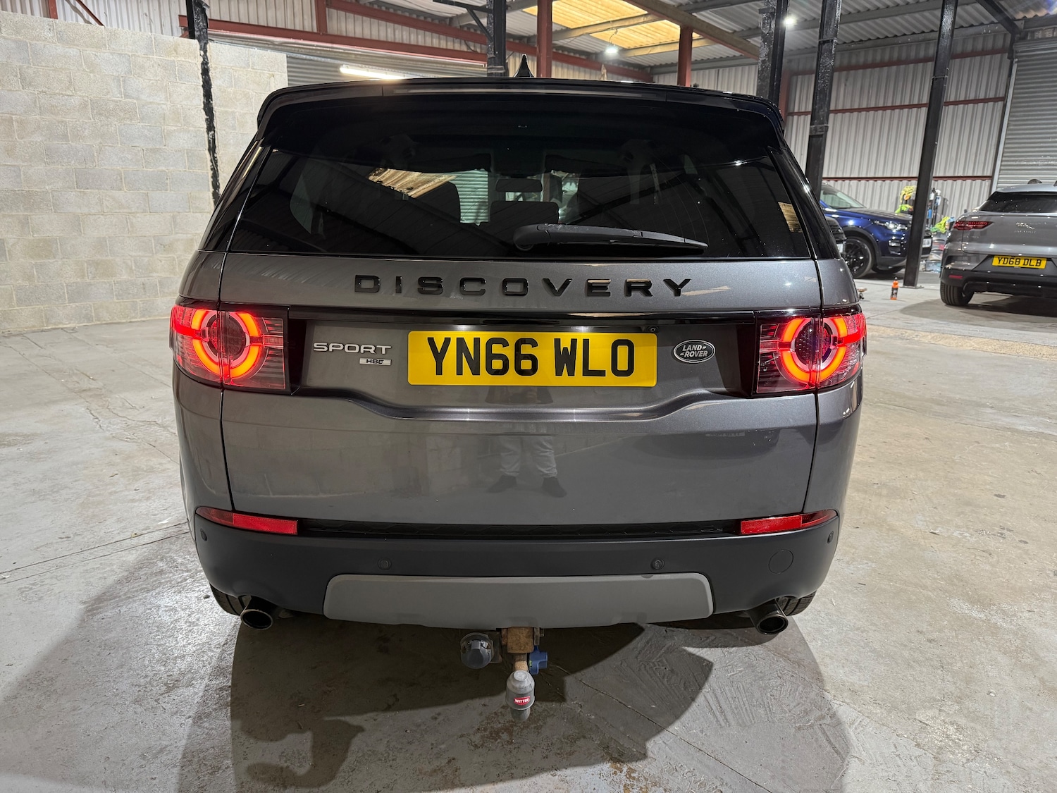 Used Land Rover Discovery Sport 2016 for sale - 76090062: Photo 4