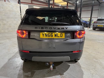 Used Land Rover Discovery Sport 2016 for sale - 76090062: Photo 4
