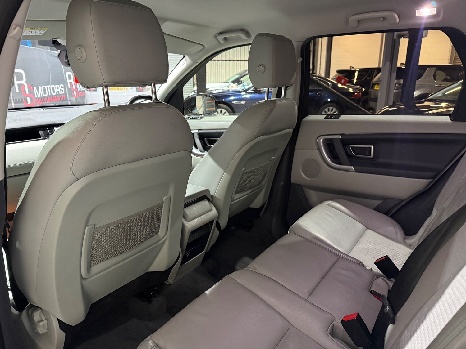 Used Land Rover Discovery Sport 2017 for sale - 77428289: Photo 15