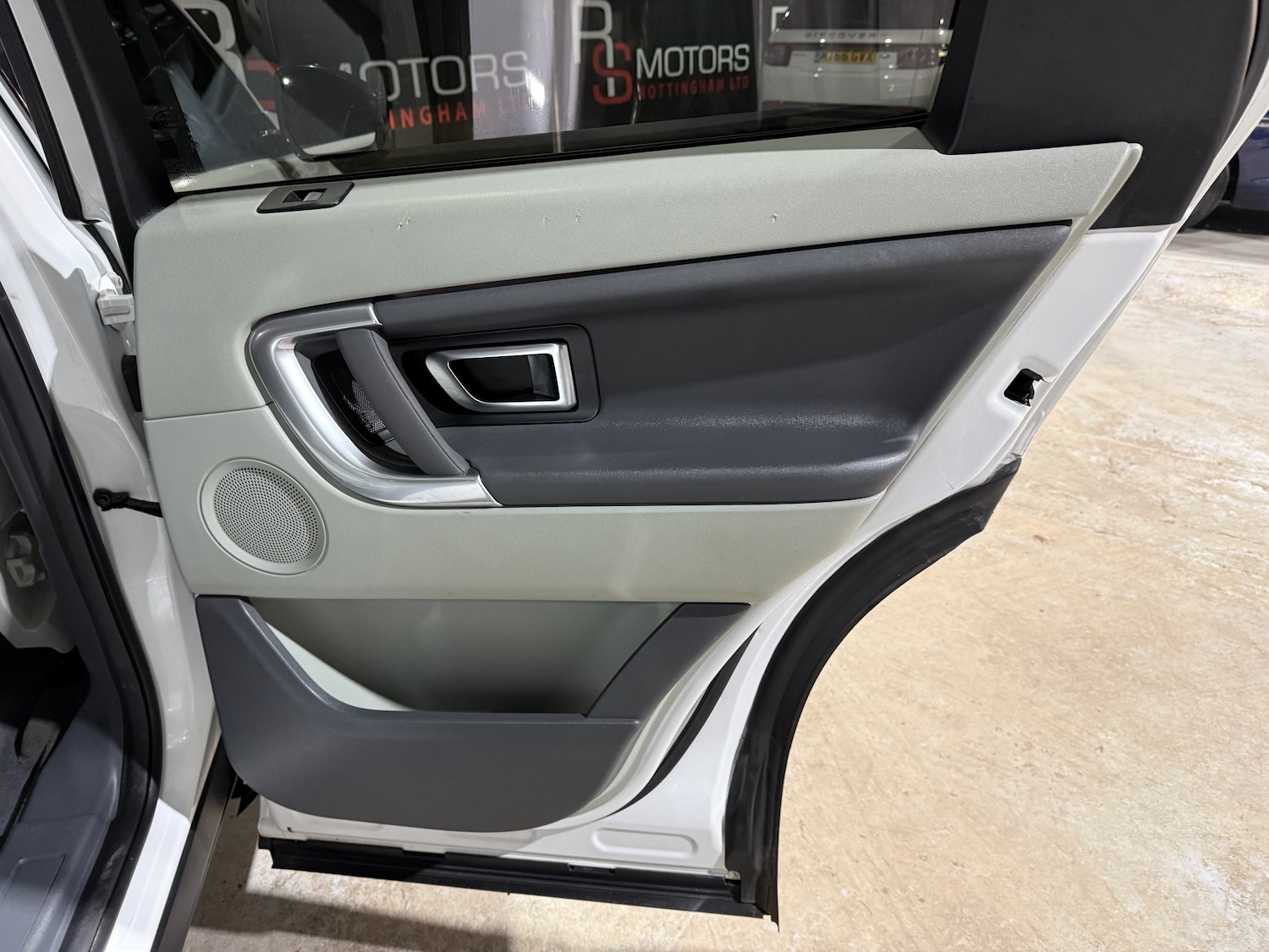 Used Land Rover Discovery Sport 2017 for sale - 77428289: Photo 21