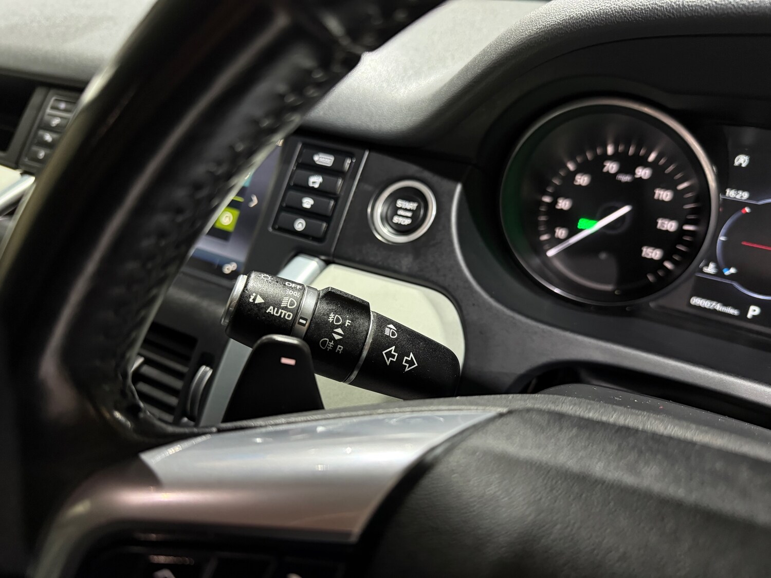 Used Land Rover Discovery Sport 2017 for sale - 77428289: Photo 34