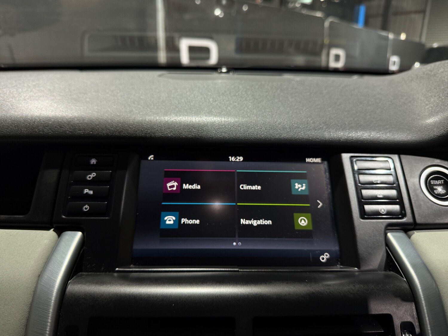 Used Land Rover Discovery Sport 2017 for sale - 77428289: Photo 37