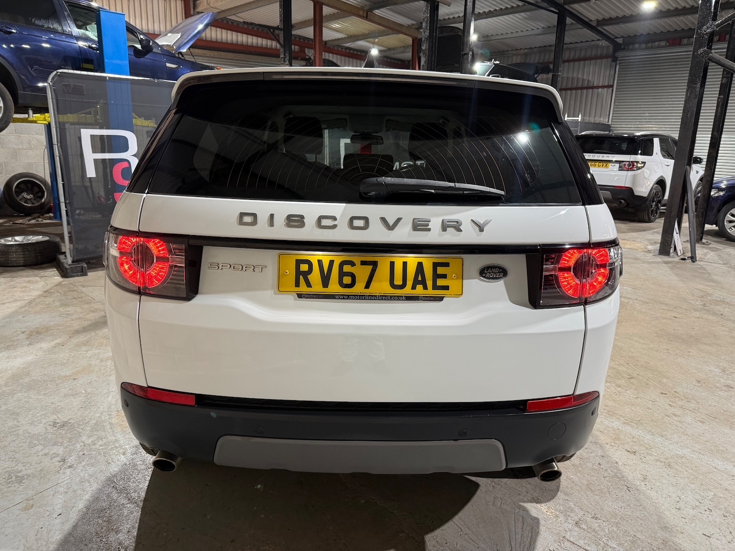 Used Land Rover Discovery Sport 2017 for sale - 77428289: Photo 4