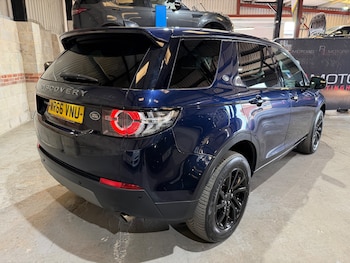 Used Land Rover Discovery Sport 2016 for sale - 78385504: Photo