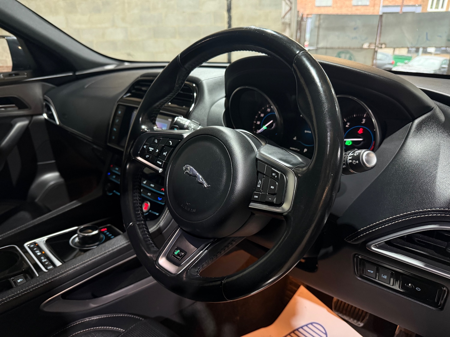Used Jaguar F-Pace 2017 for sale - 76023867: Photo 24