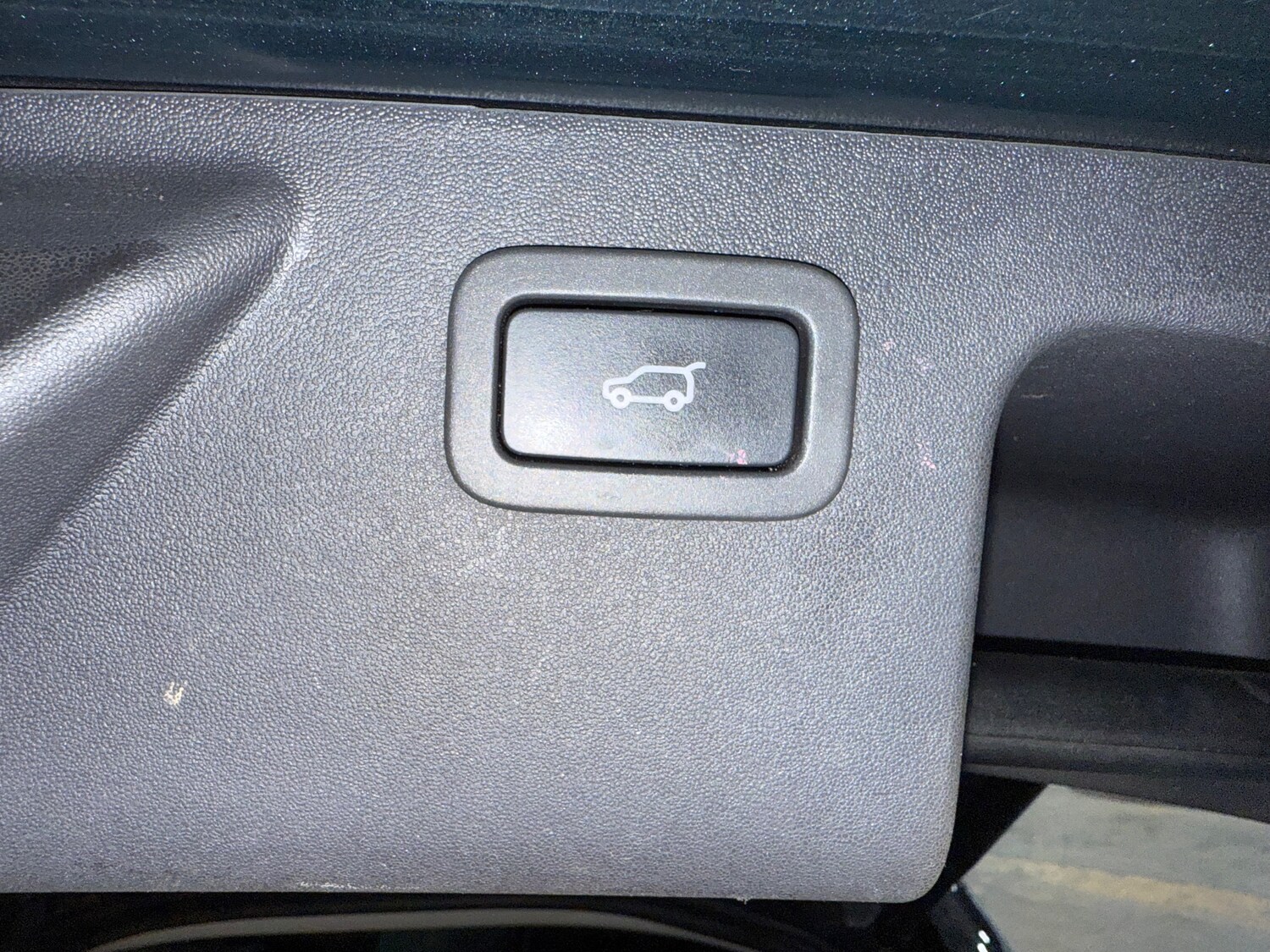 Used Land Rover Discovery Sport 2017 for sale - 77946252: Photo 30