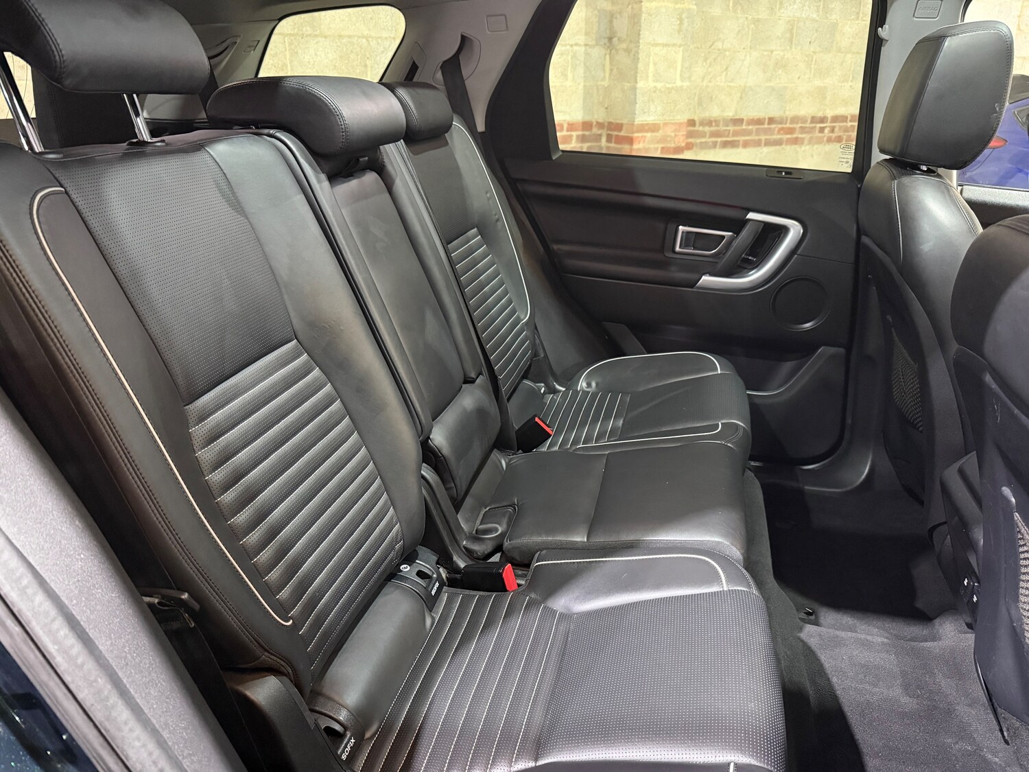 Used Land Rover Discovery Sport 2017 for sale - 77946252: Photo 32