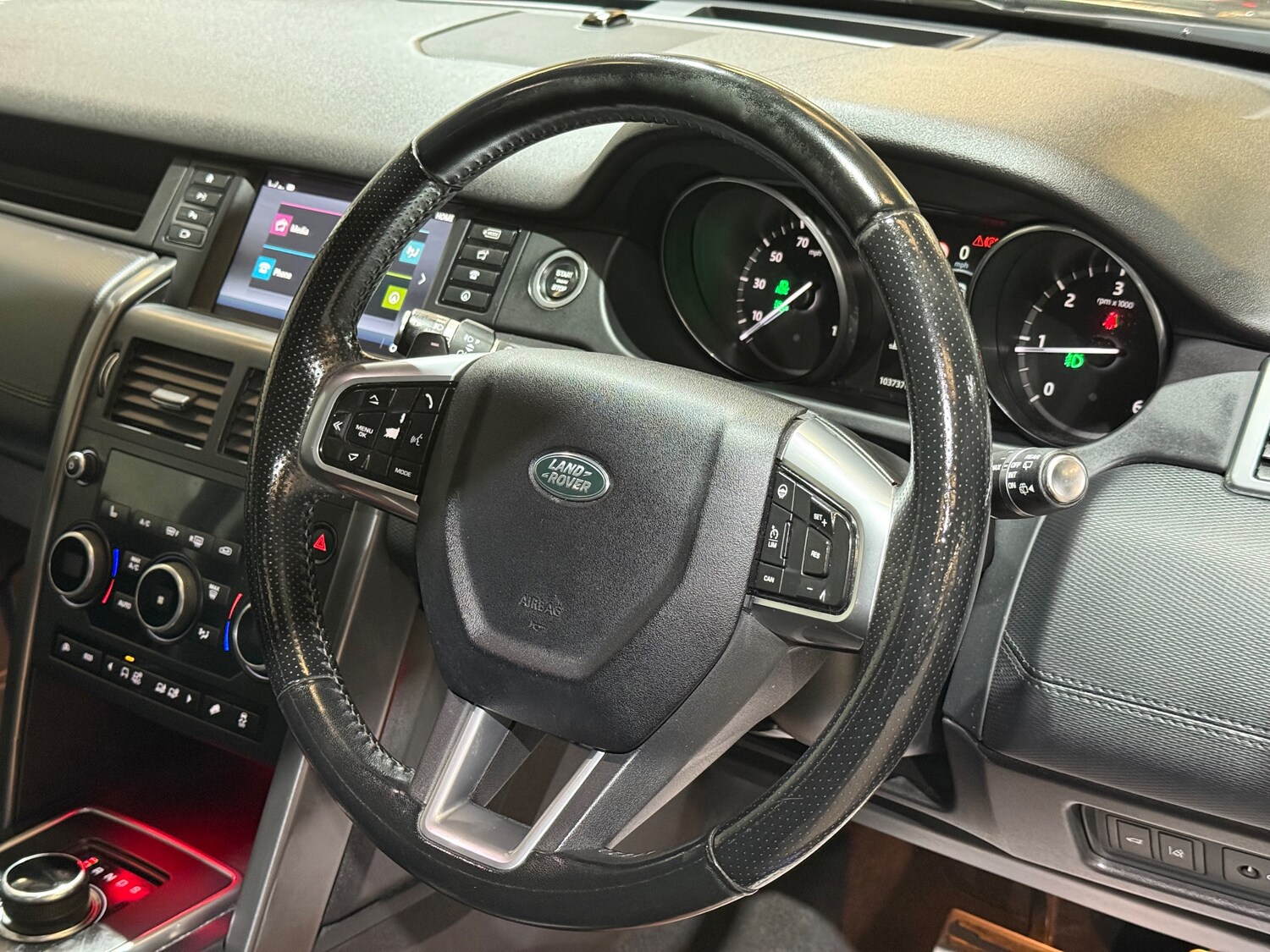 Used Land Rover Discovery Sport 2017 for sale - 77946252: Photo 42