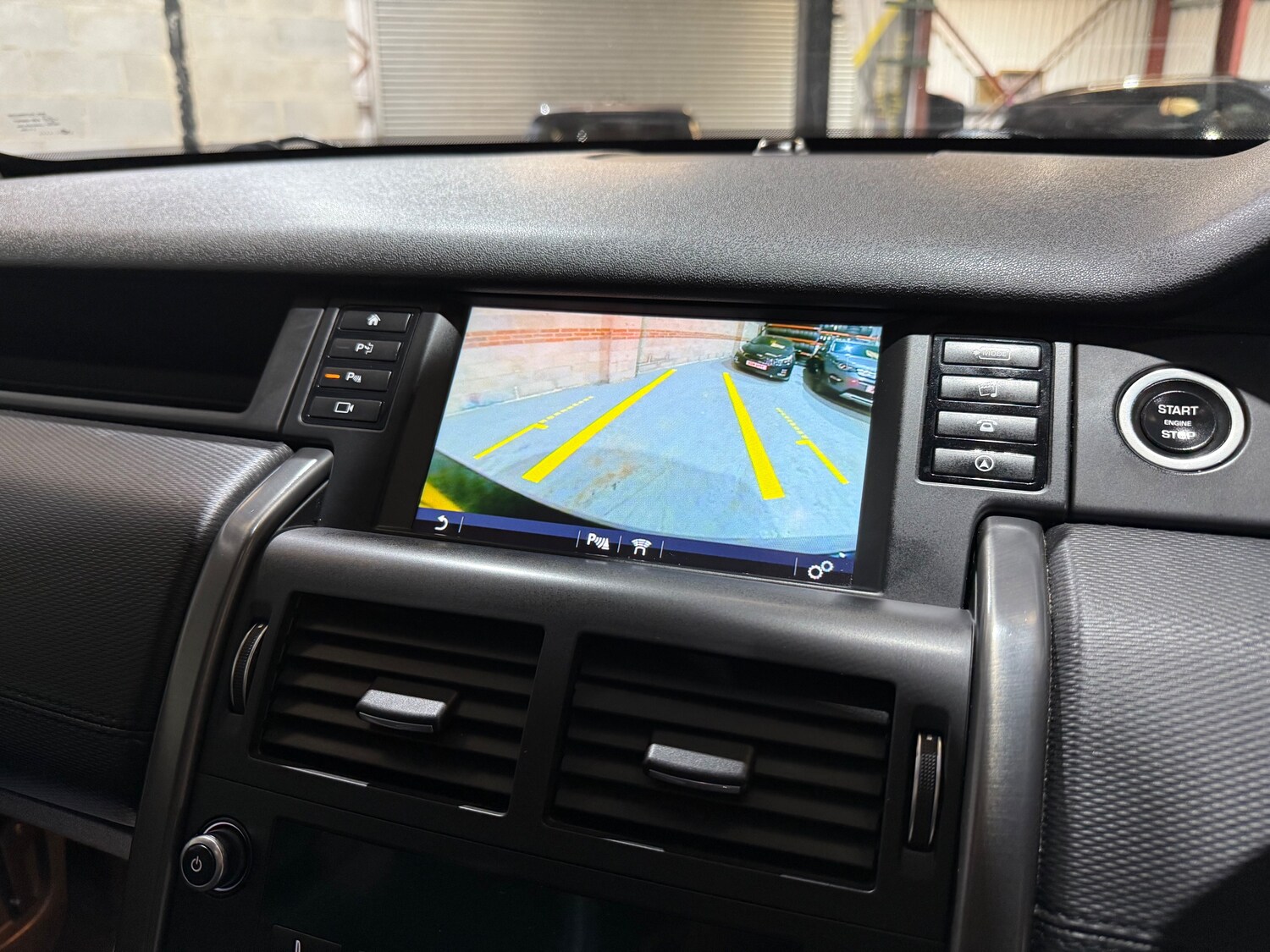 Used Land Rover Discovery Sport 2017 for sale - 77946252: Photo 51