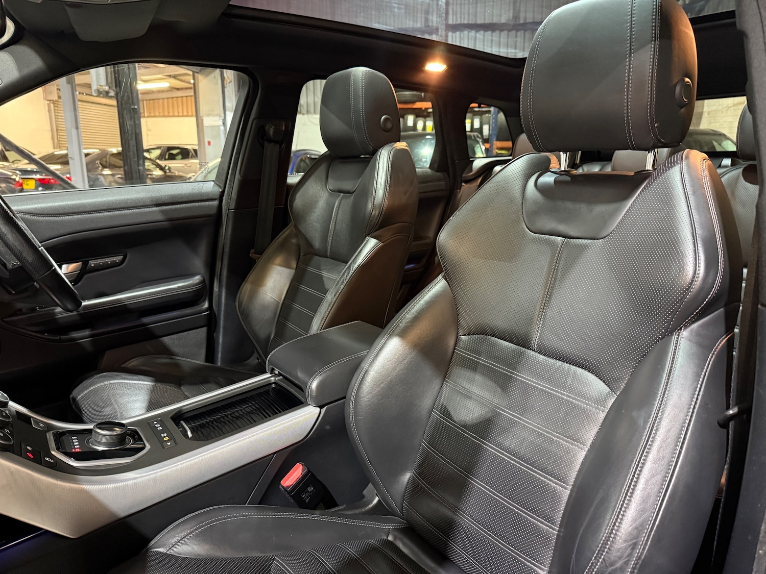 Used Land Rover Range Rover Evoque 2017 for sale - 76739377: Photo 11