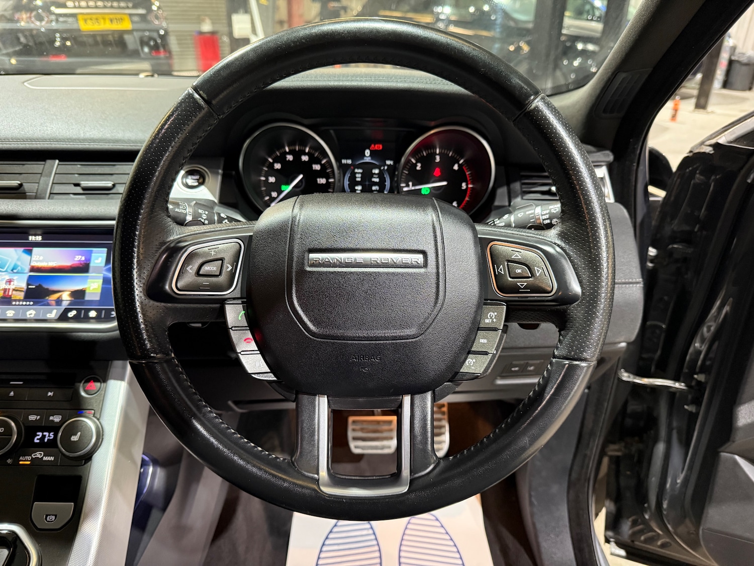 Used Land Rover Range Rover Evoque 2017 for sale - 76739377: Photo 30