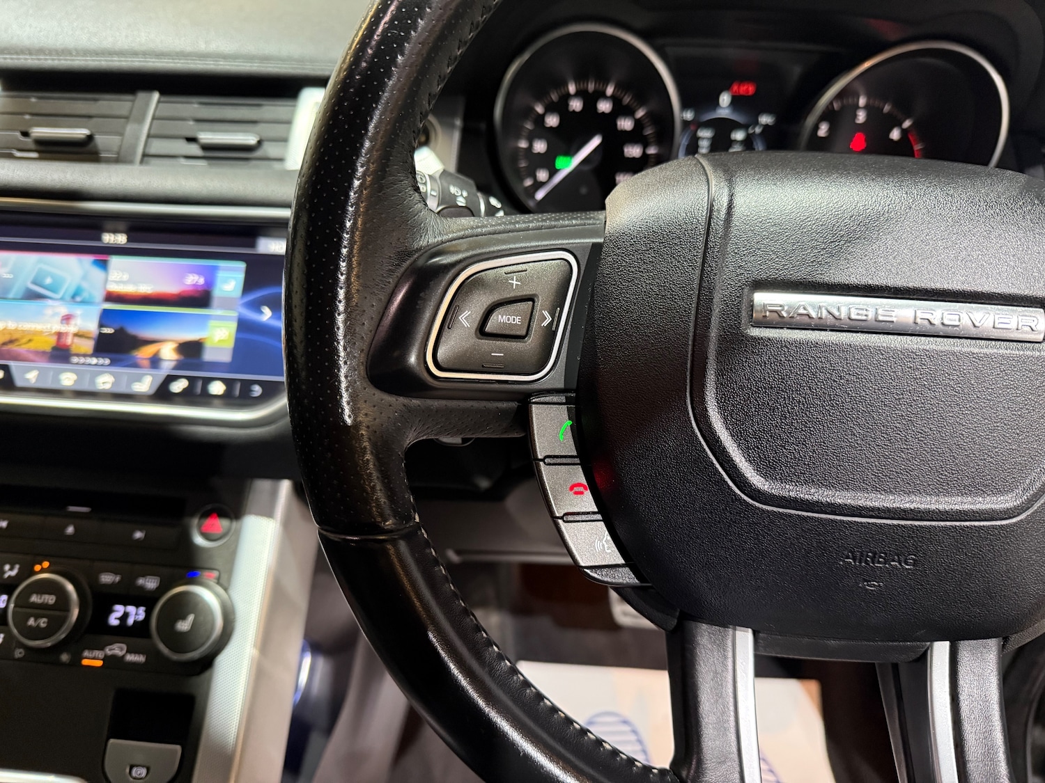 Used Land Rover Range Rover Evoque 2017 for sale - 76739377: Photo 31