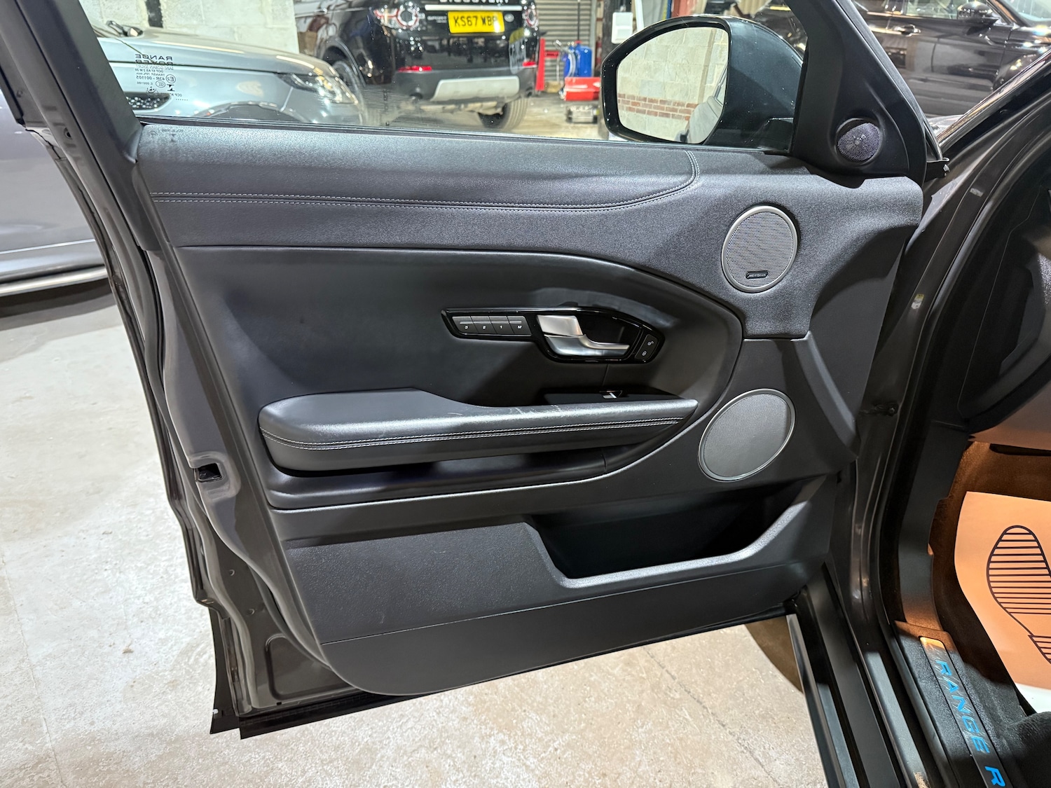 Used Land Rover Range Rover Evoque 2017 for sale - 76739377: Photo 7